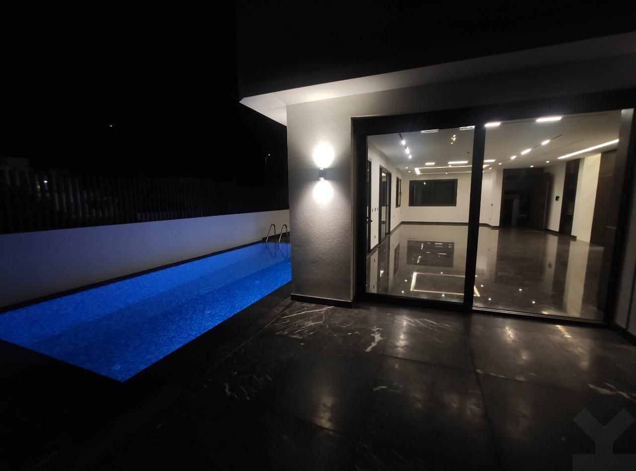 Villa 320 m² à Sid El Abed — 8